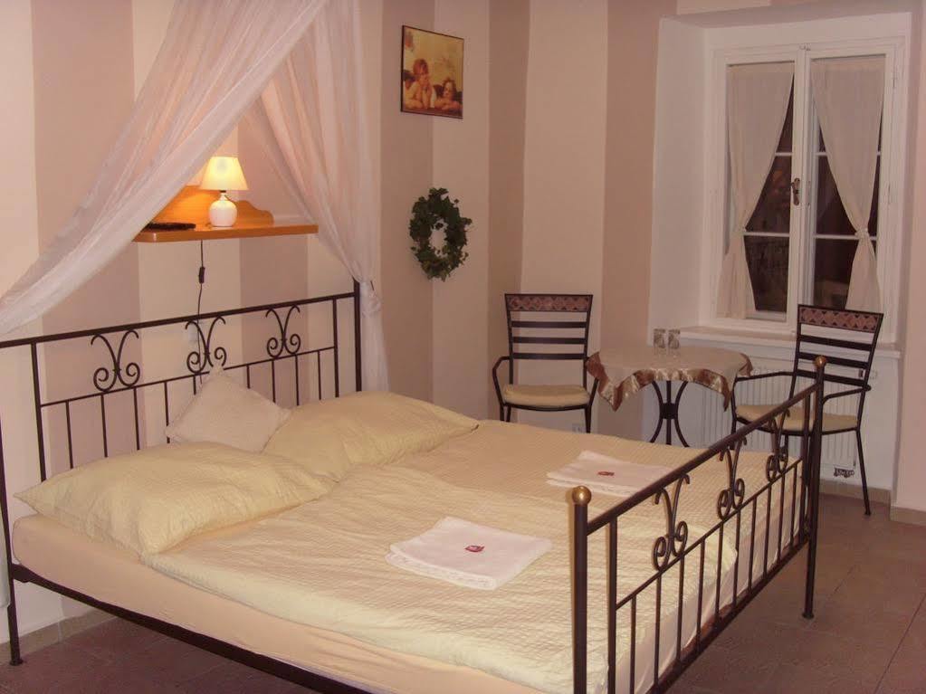 Pension U Mrazku Cesky Krumlov Luaran gambar